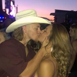 Meet your Posher, Blake